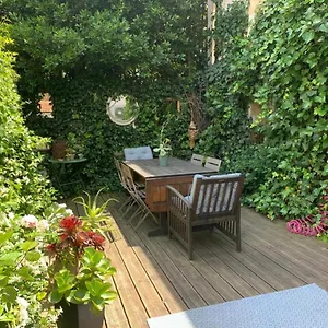 chambre-de-charme-ct-jardin-avec-cuisine.fr-provencehotel.com/